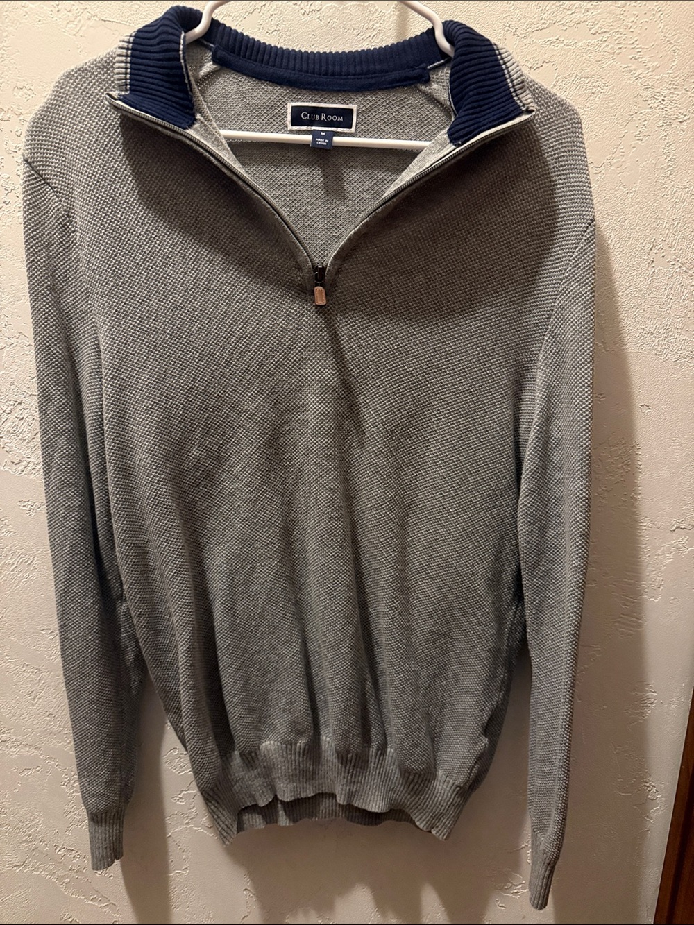 Men’s Club Room Gray Half-Zip Sweater with Navy Ribbed Collar Size Medium